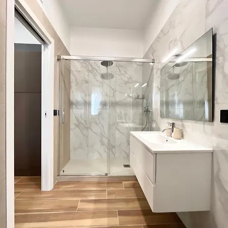 Dimore Urbane - Contemporary Living Апартаменты Салерно