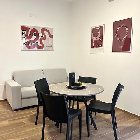 アパート Dimore Urbane - Contemporary Living サレルノ